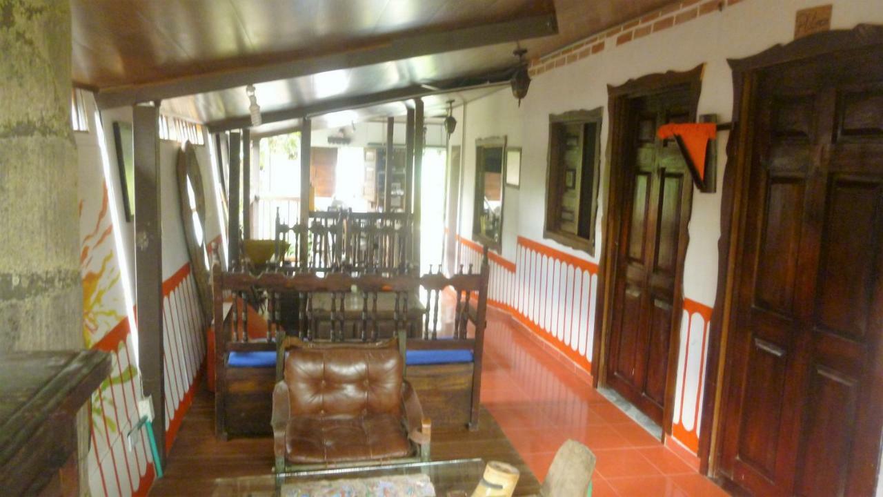 Hotel Casa Turistica Art-Velez Salento Exterior foto